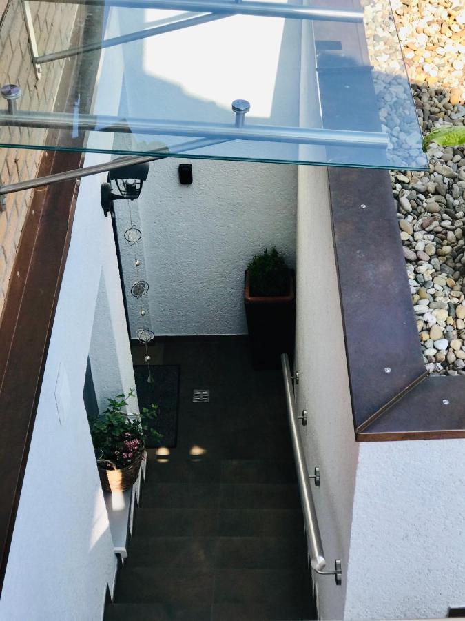 Wohnung Mit Charme, Netflix Rheinstetten Buitenkant foto
