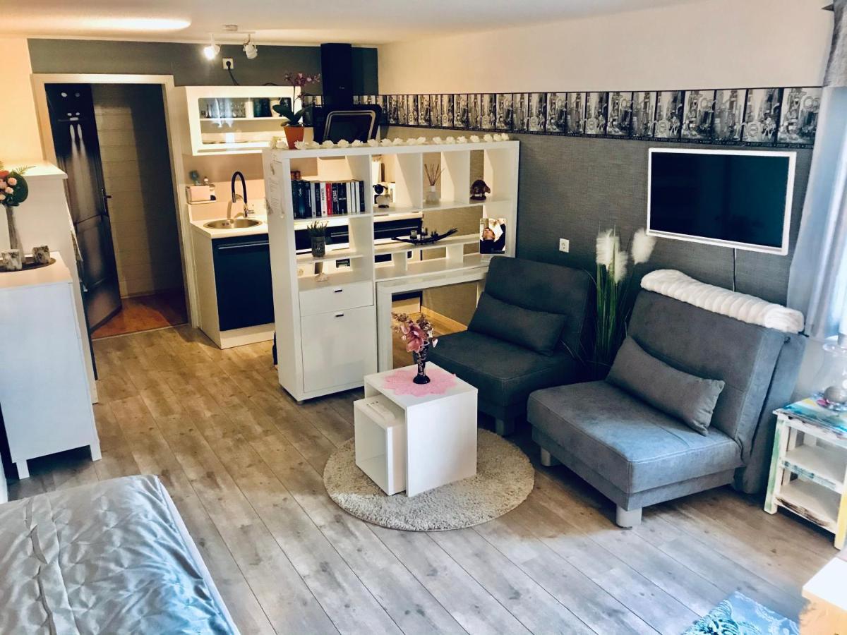 Wohnung Mit Charme, Netflix Rheinstetten Buitenkant foto