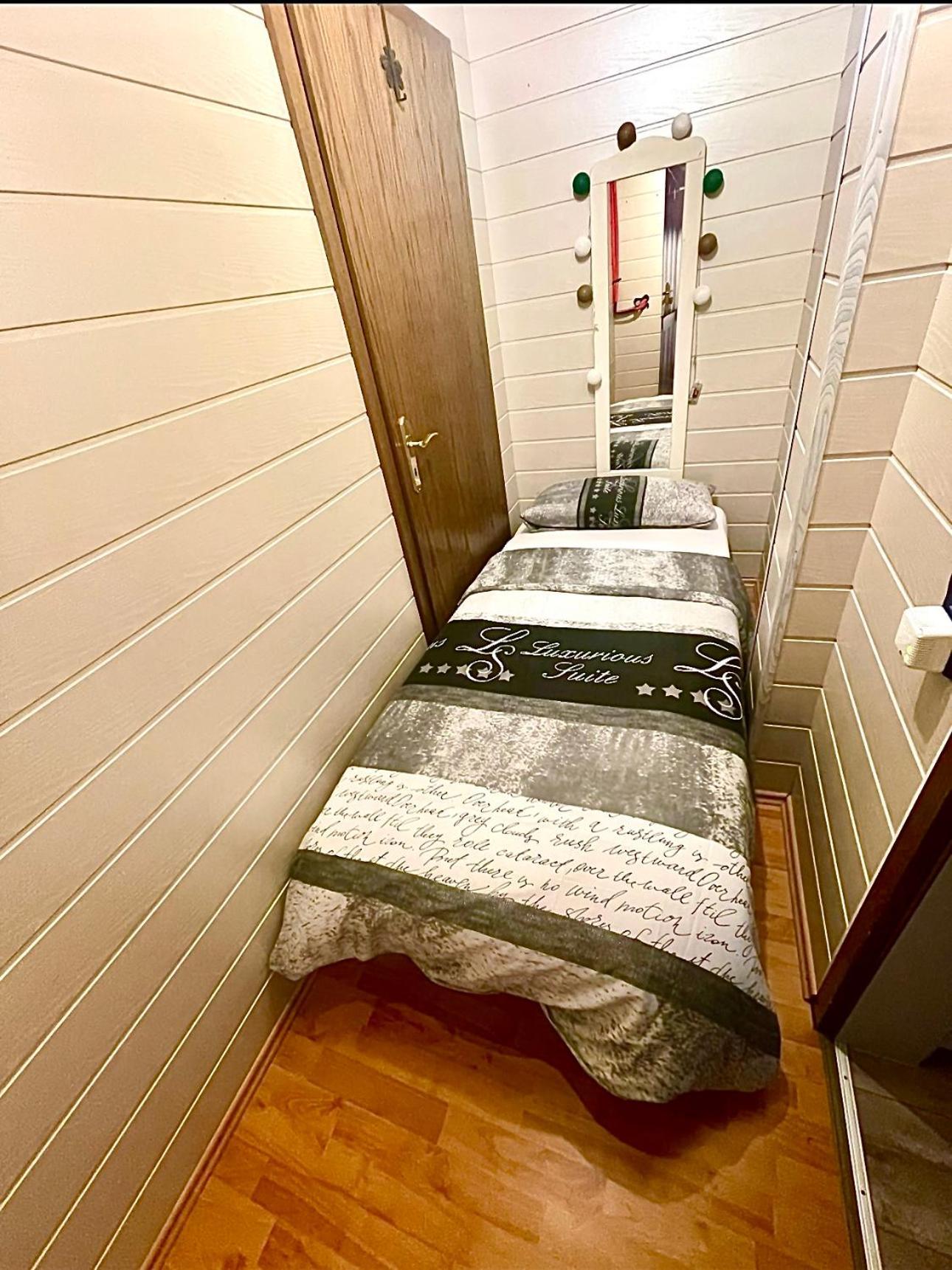 Wohnung Mit Charme, Netflix Rheinstetten Buitenkant foto